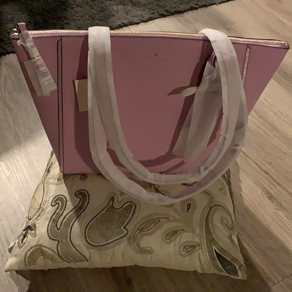 🎁SOLD🎁Gorgeous Kate Spade New York Kali Tote~NWT - Picture 2 of 7